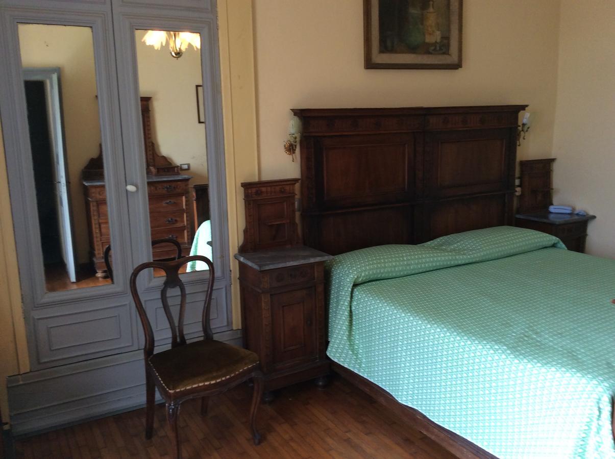 ורבאניה Hotel Villa Della Quercia מראה חיצוני תמונה